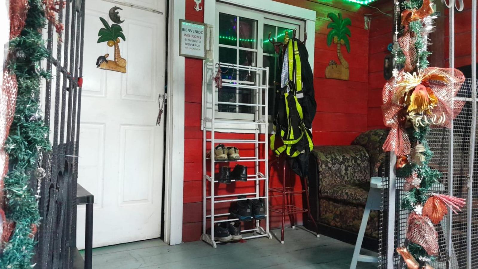 Hostal Cafe Axel Bocas Town Ngoại thất bức ảnh